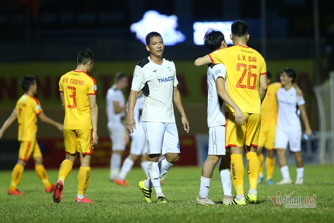 V-League 2020 tiếp tục hoãn vì dịch Covid-19