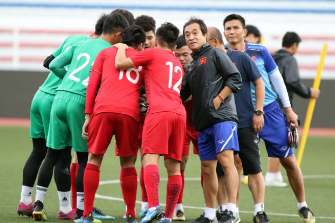 U22 Việt Nam: Nụ cười hiếm hoi của HLV Park Hang Seo trên sân tập