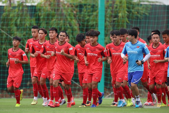 U22 Việt Nam tập trung cho SEA Games 31, thầy Park thừa và thiếu