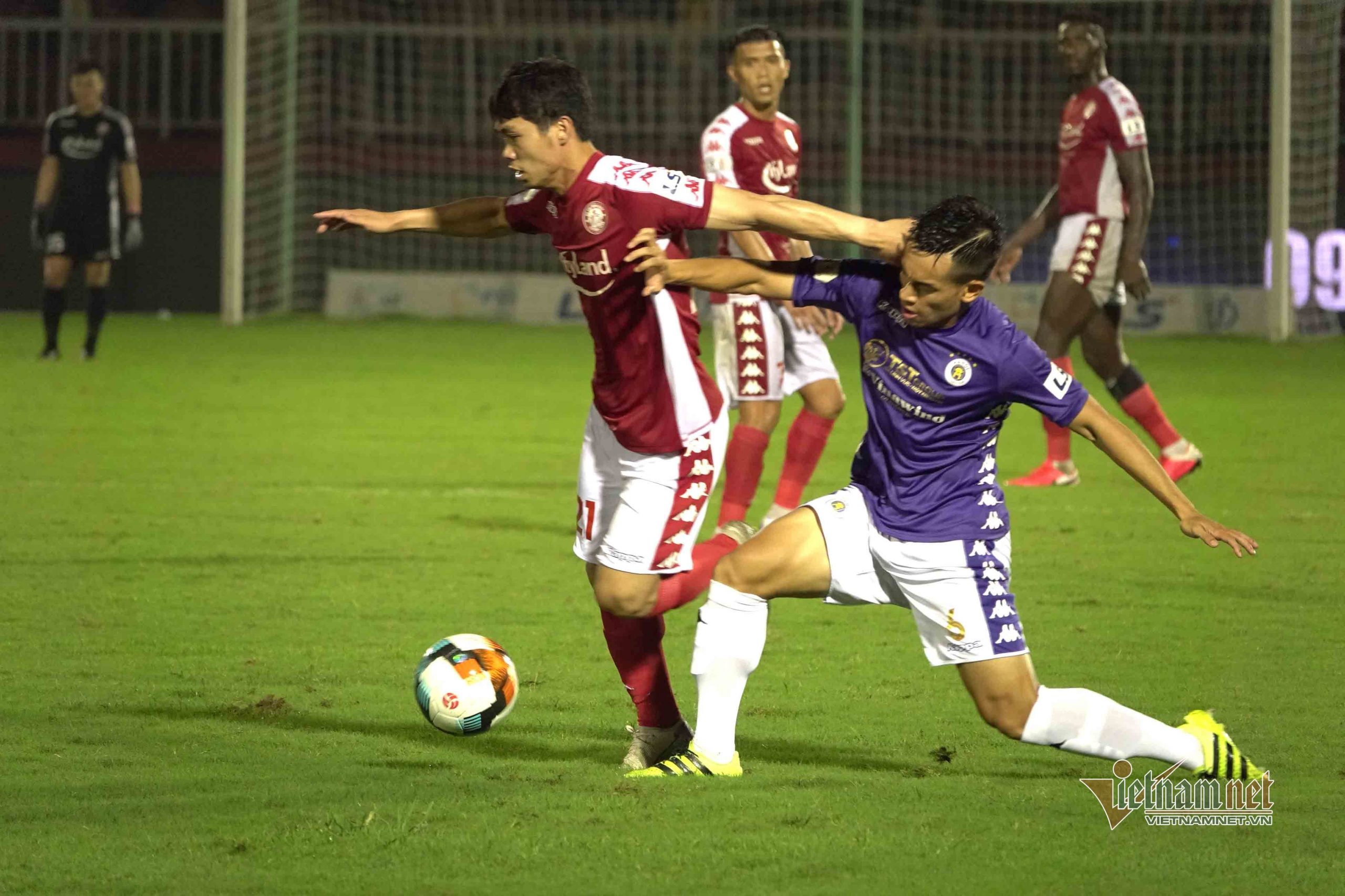 V-League sắp trở lại, HLV Park Hang Seo chờ ‘quà’ từ Văn Hậu