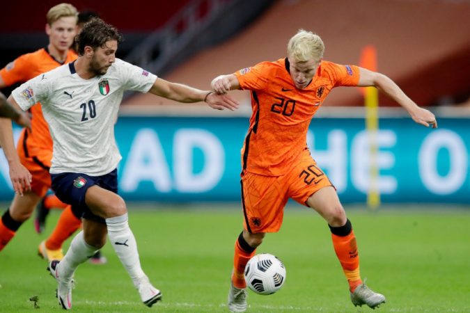 Tân binh MU bị chế giễu sau màn trình diễn thảm họa