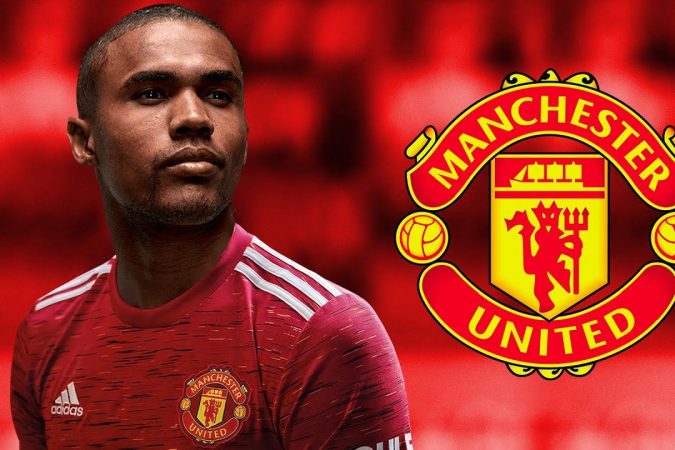 Tin chuyển nhượng 1-9: MU ký Douglas Costa, Liverpool lấy Cavani