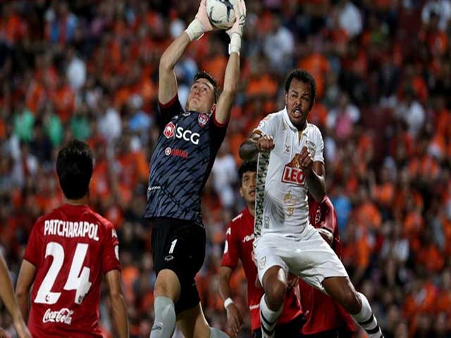 Rộ tin Văn Lâm rời Muangthong, gia nhập đại gia Nhật Bản giá 28 tỷ đồng